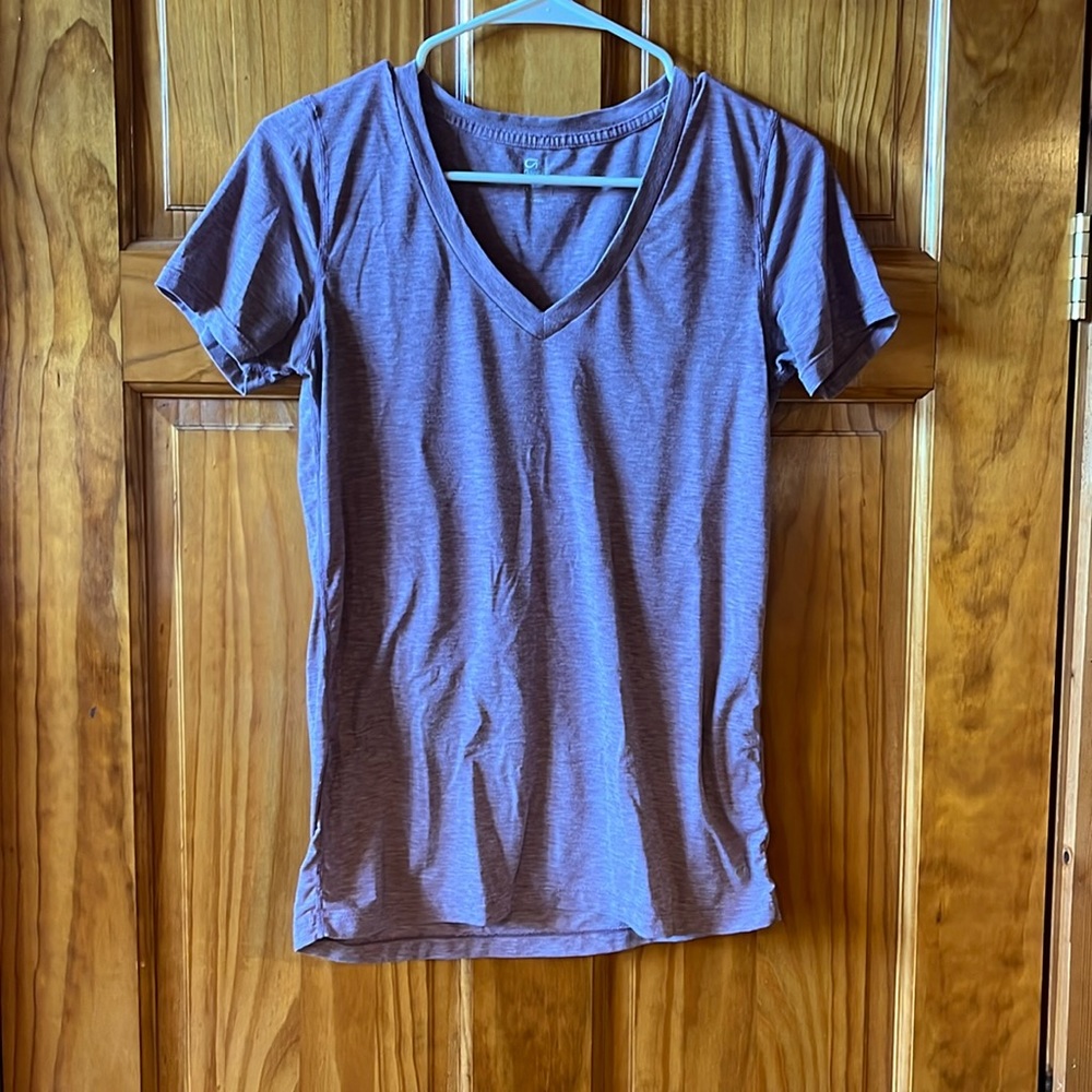 GapFit Breathe Purple V Neck Workout Tee